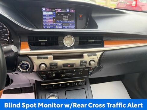 Used 2013 Lexus ES 300h w/ Luxury Pkg FWD image 17