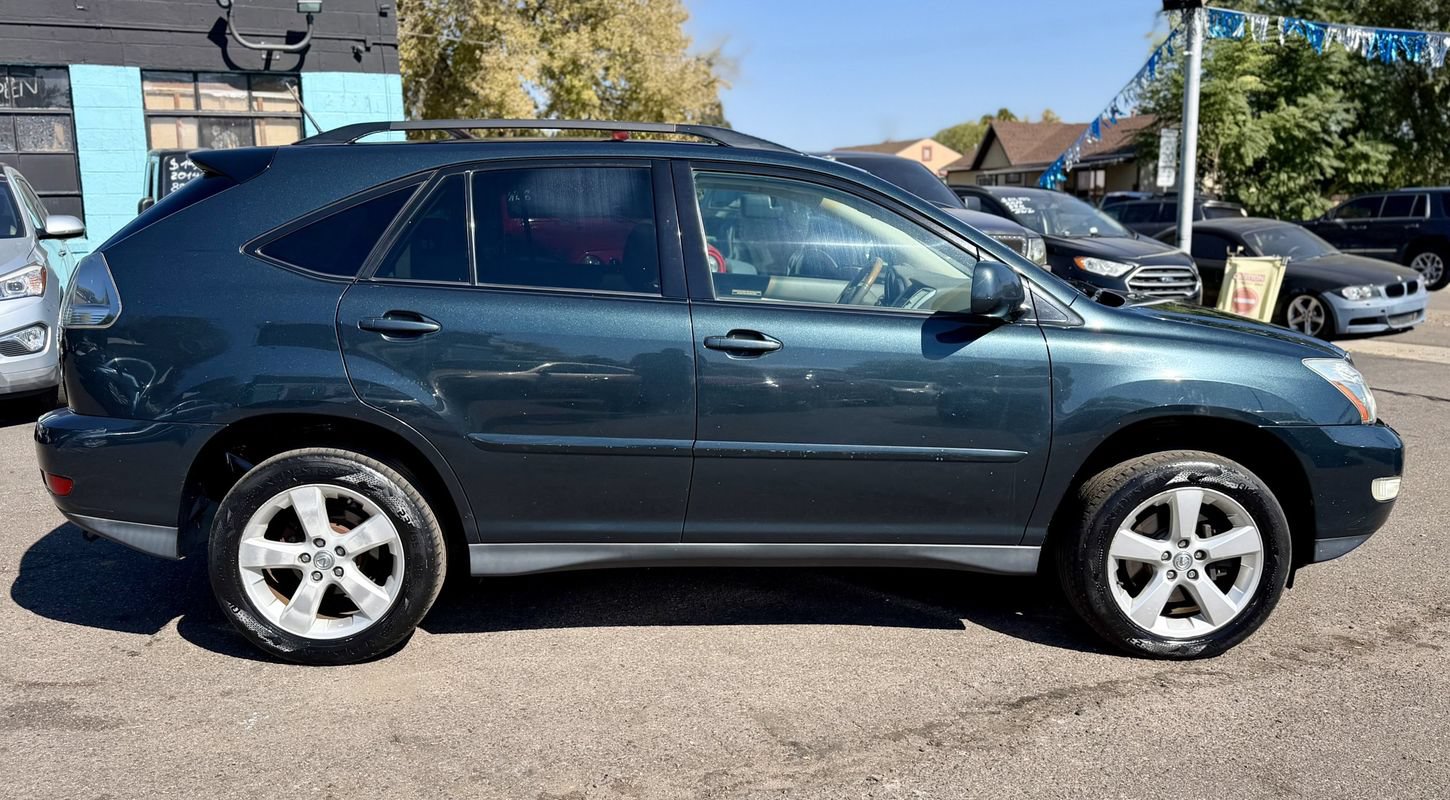 Used 2004 Lexus RX 330 AWD w/ Premium Plus Pkg image 2