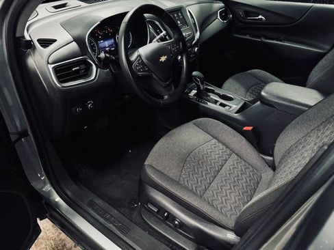 Used 2024 Chevrolet Equinox LT w/ Driver Convenience Package image 17