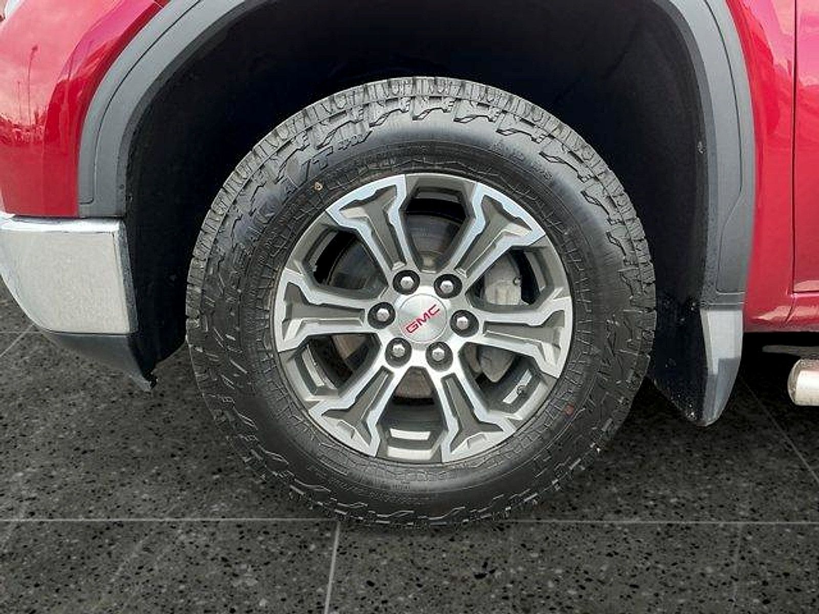 Used 2020 GMC Sierra 1500 SLE w/ SLE Value Package AWD/4WD image 14