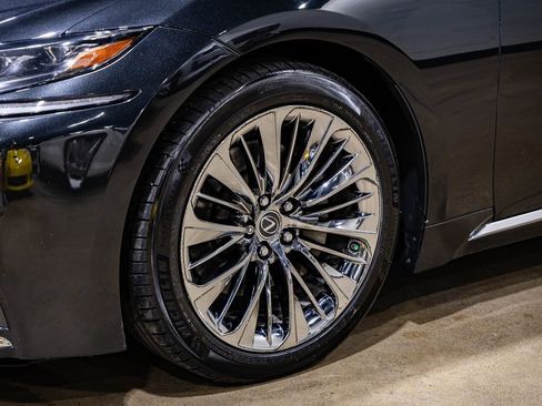 Used 2019 Lexus LS 500 image 6