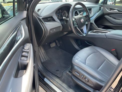 Used 2024 Buick Enclave Essence w/ Sport Touring Edition FWD image 4