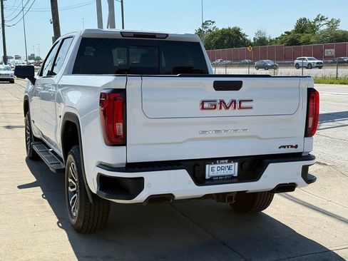 Used 2020 GMC Sierra 1500 AT4 w/ AT4 Premium Package AWD/4WD image 9