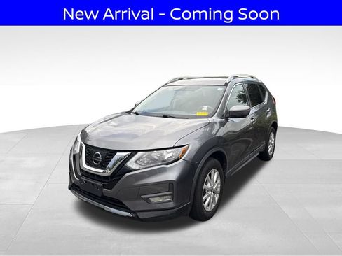 Used 2017 Nissan Rogue SV w/ SV Premium Package AWD/4WD image 2