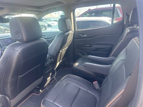 Used 2021 GMC Acadia AT4 AWD/4WD image 6
