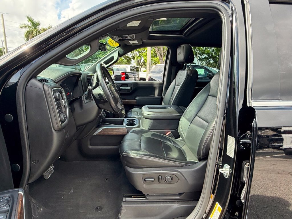 Used 2019 Chevrolet Silverado 1500 High Country w/ Technology Package AWD/4WD image 10