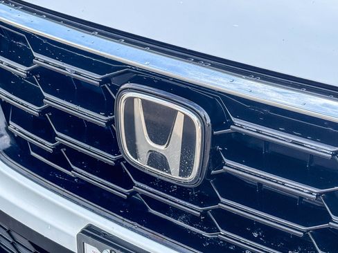 Certified 2024 Honda CR-V EX image 10