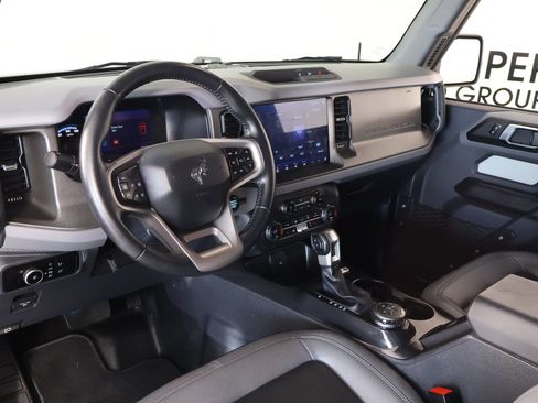 Used 2024 Ford Bronco Big Bend AWD/4WD image 2
