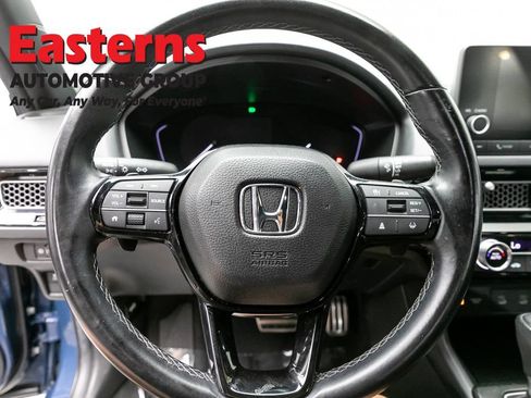 Used 2025 Honda Civic Sport image 10