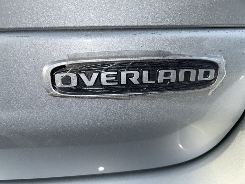New 2024 Jeep Grand Cherokee Overland w/ Advanced Protech Group III AWD/4WD image 22
