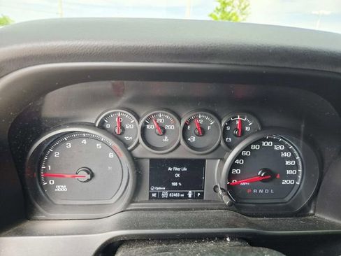 Used 2020 Chevrolet Silverado 1500 Custom w/ Custom Convenience Package AWD/4WD image 7