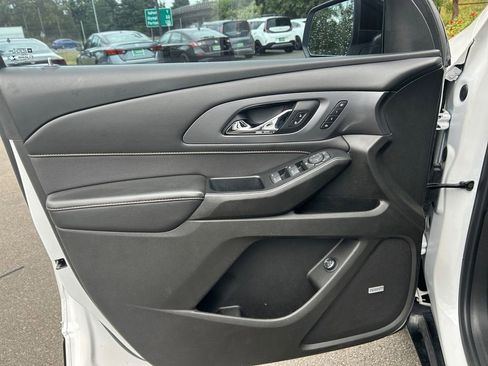 Used 2021 Chevrolet Traverse Premier w/ Redline Edition FWD image 21