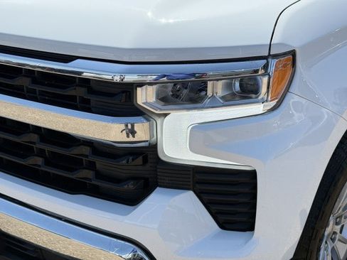 Used 2025 Chevrolet Silverado 1500 LT RWD image 16