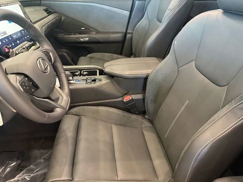 New 2026 Lexus TX 550h AWD Plug-In Hybrid image 12