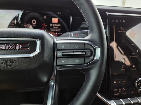 Used 2026 GMC Acadia Elevation w/ Black Edition FWD image 46