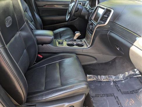 Used 2017 Jeep Grand Cherokee Overland image 22
