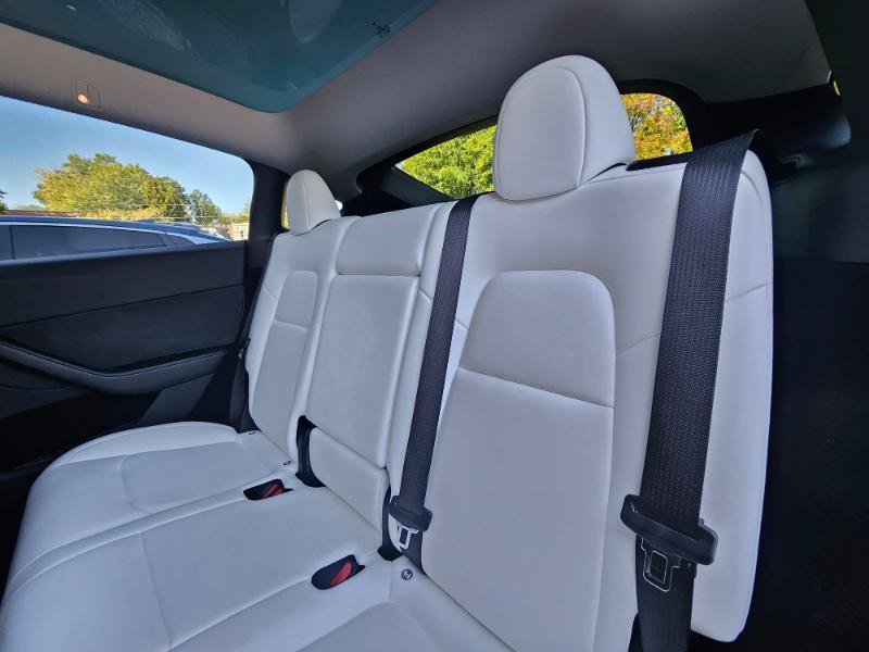 Used 2023 Tesla Model Y AWD image 62