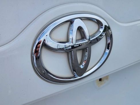 Used 2014 Toyota Camry SE w/ Fleet Convenience Package FWD image 23