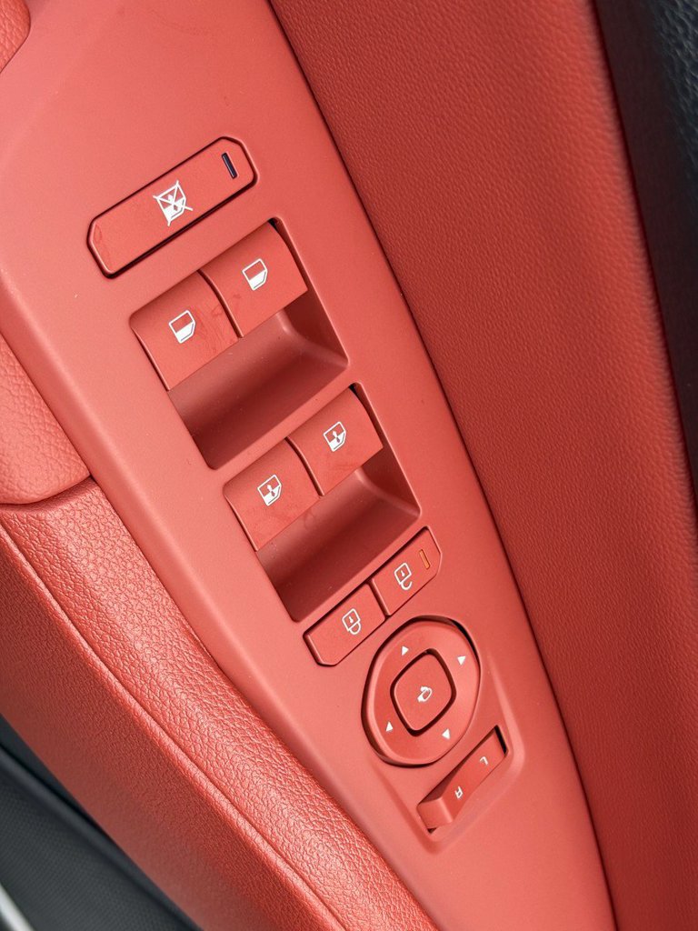 New 2026 Kia Sportage SX FWD image 17