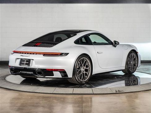 Certified 2024 Porsche 911 Carrera T RWD image 9