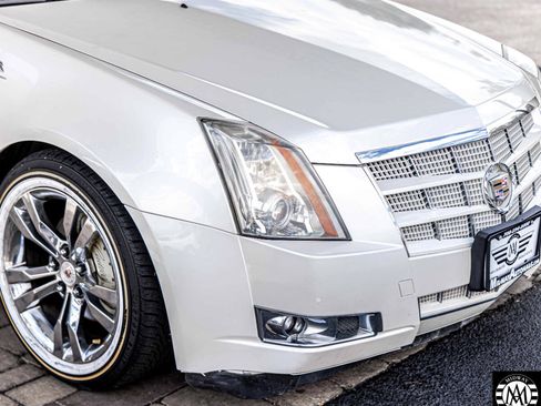 Used 2011 Cadillac CTS Performance image 4