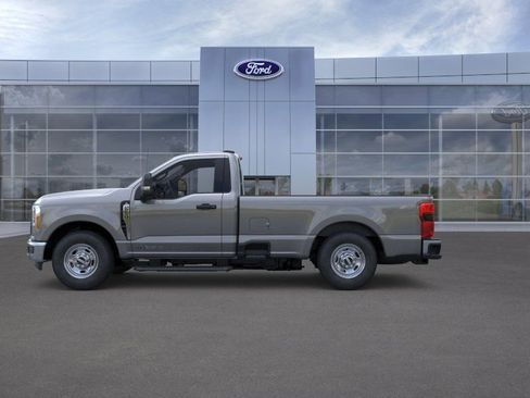 New 2025 Ford F250 XL w/ 360-Degree Camera Package RWD image 4
