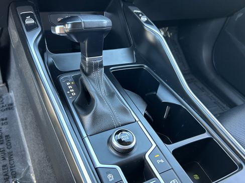 Certified 2024 Kia Sorento S image 25