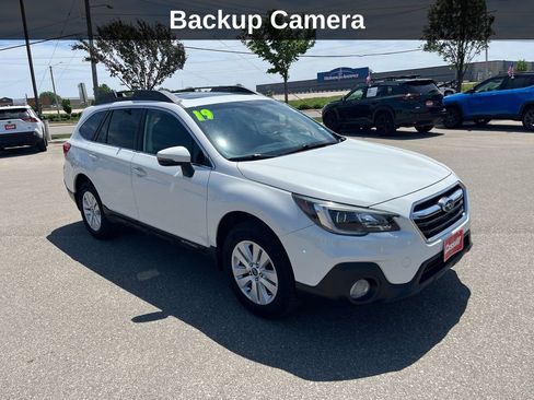 Used 2019 Subaru Outback 2.5i Premium AWD/4WD image 9