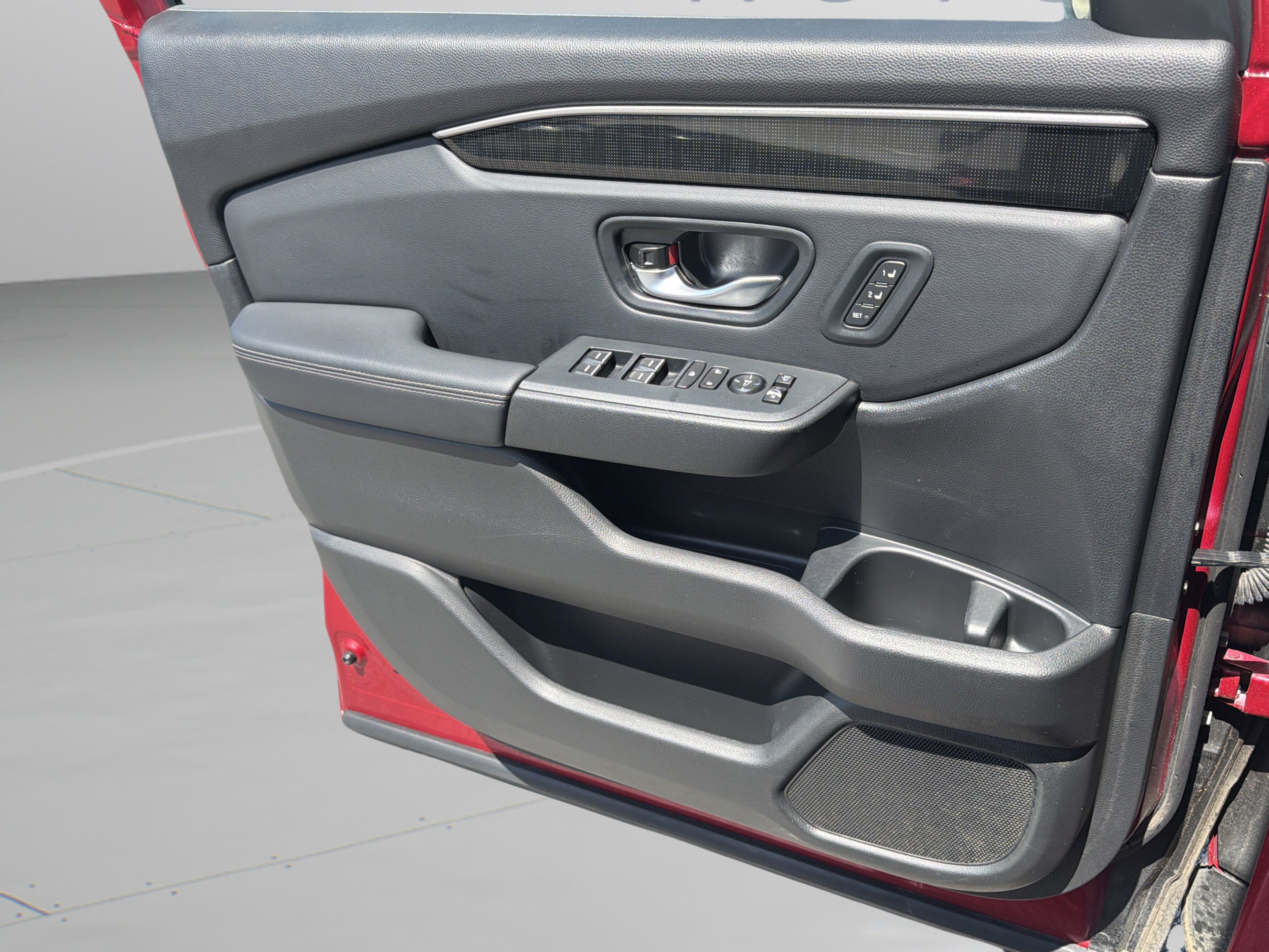 Used 2025 Honda Pilot Elite image 27
