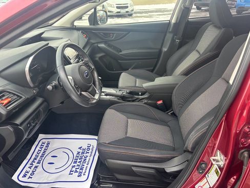 Used 2019 Subaru Crosstrek 2.0i Premium w/ Eyesight System image 9