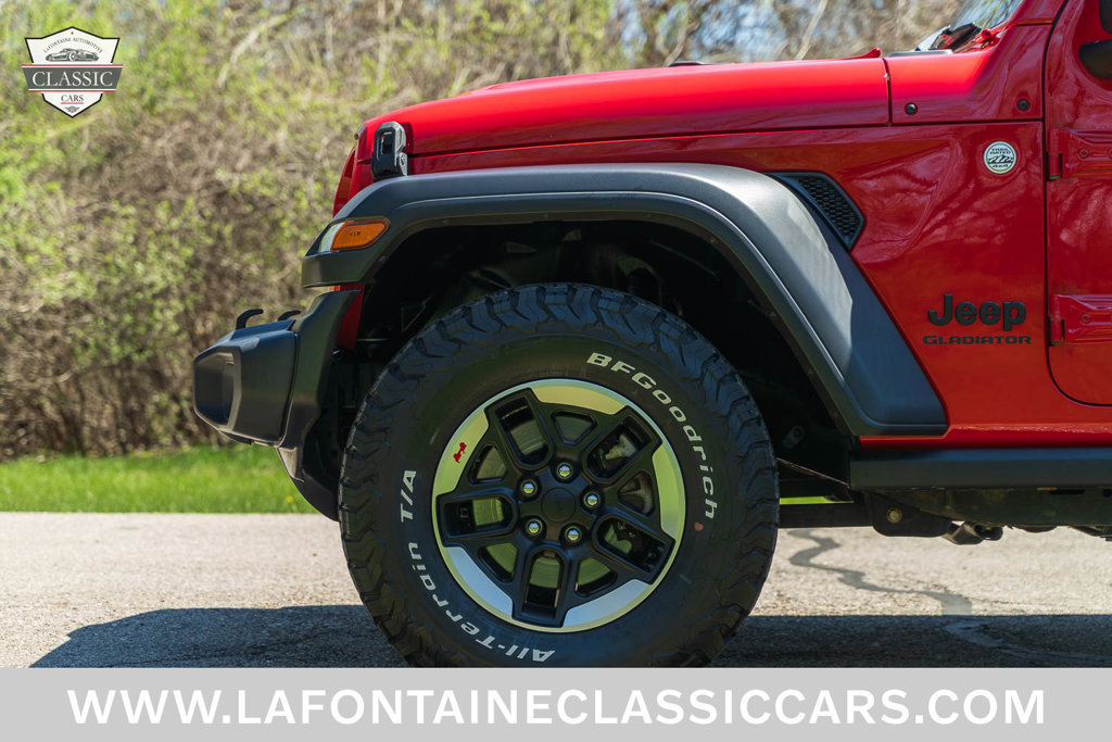 Used 2020 Jeep Gladiator Sport w/ Technology Group AWD/4WD image 11