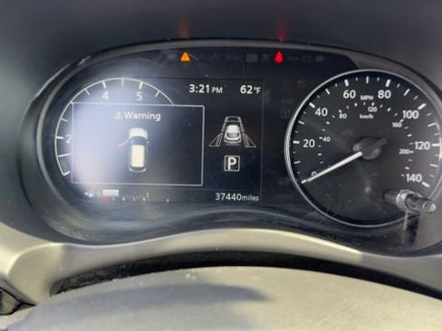 Used 2024 Nissan Kicks SV image 12