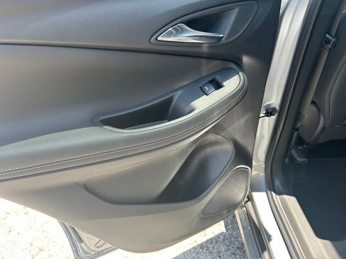 Used 2023 Buick Encore GX Select w/ Sport Touring Package FWD image 21
