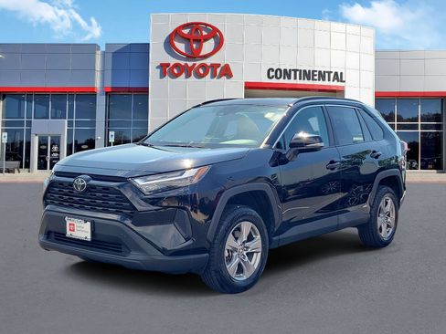 Certified 2025 Toyota RAV4 XLE AWD/4WD image 3