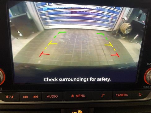 Used 2024 Nissan Altima 2.5 SV image 9