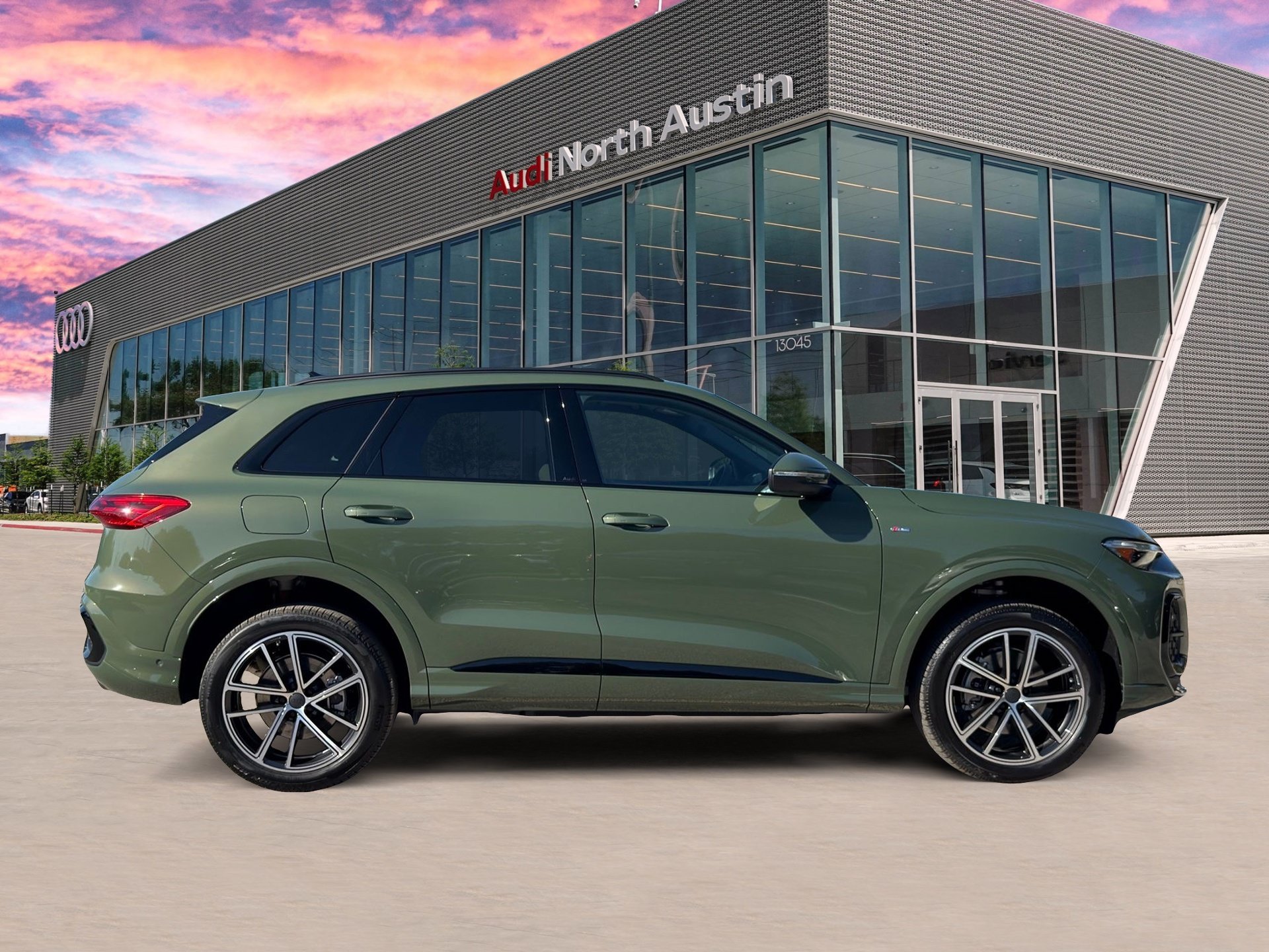 New 2026 Audi Q5 Premium Plus AWD/4WD image 4