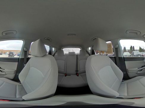 Used 2025 Kia Soul LX w/ LX Technology Package image 40