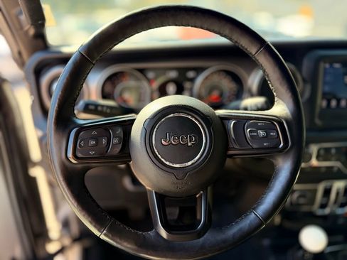 Used 2018 Jeep Wrangler Unlimited Sport S image 20