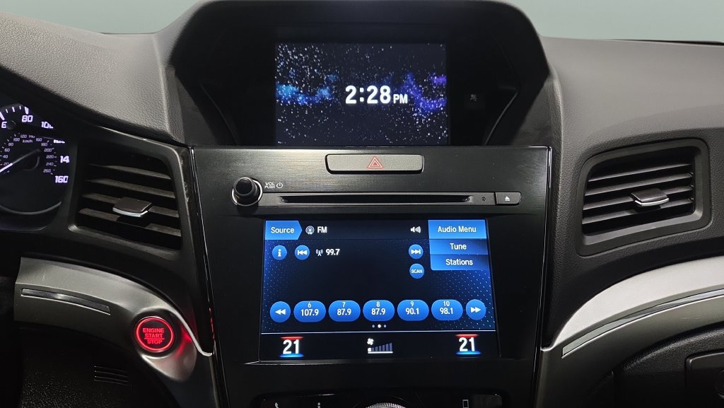 Used 2019 Acura ILX w/ Premium Package FWD image 10