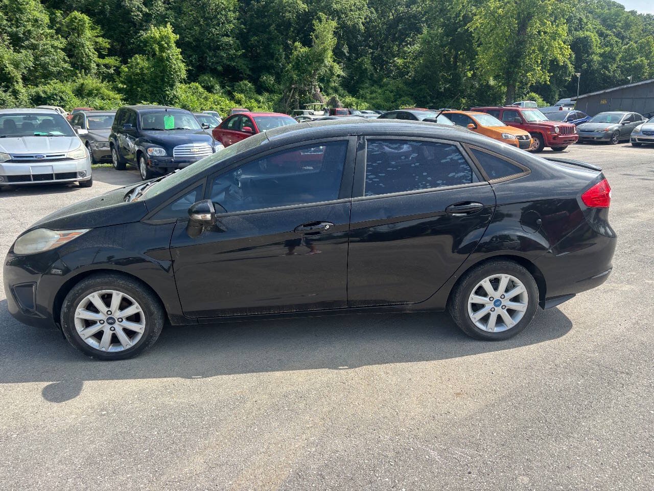 Used 2013 Ford Fiesta SE FWD image 8