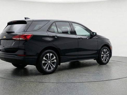 Used 2025 Chevrolet Equinox LT image 9