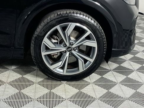 Used 2023 Audi Q4 e-tron Premium Plus w/ Premium Plus image 13