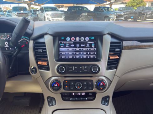Used 2017 GMC Yukon Denali w/ Open Road Package RWD image 19