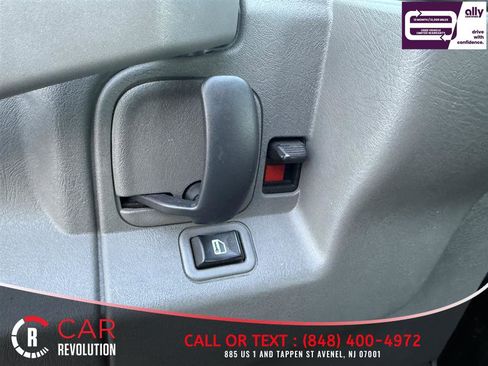 Used 2017 Chevrolet Express 3500 LT w/ LT Preferred Equipment Group image 30