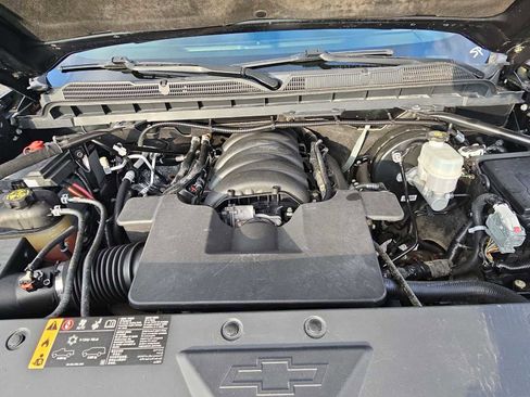 Used 2018 Chevrolet Silverado 1500 LT w/ All Star Edition image 14