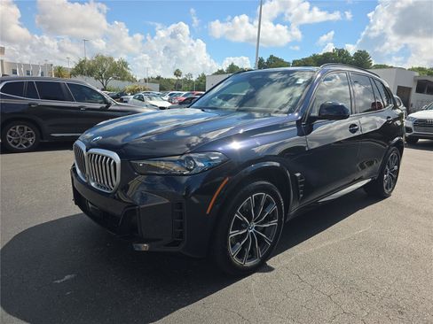 Used 2026 BMW X5 xDrive40i w/ M Sport Package AWD/4WD image 7