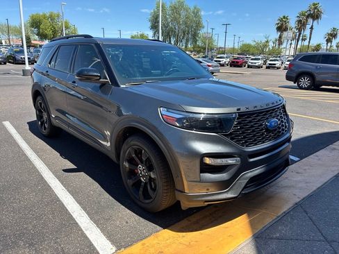 Used 2020 Ford Explorer ST w/ ST High-Performance Pack AWD/4WD image 3