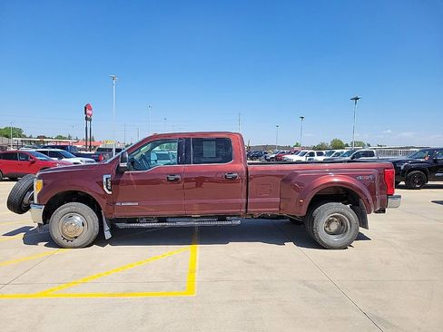 Used 2017 Ford F350 XLT w/ XLT Value Package AWD/4WD image 5