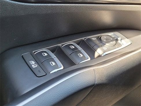 Used 2021 Kia Sorento S image 32