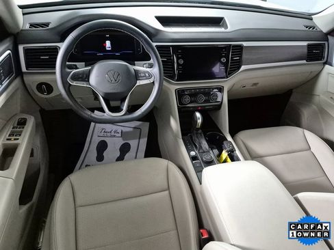 Used 2022 Volkswagen Atlas SE image 2